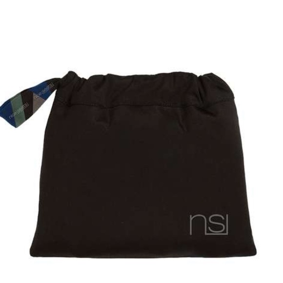 Airplane Black Seat Cover - Picture 2 of 8